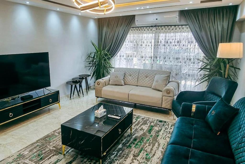 Luxury Vip Apartment القاهرة المظهر الخارجي الصورة